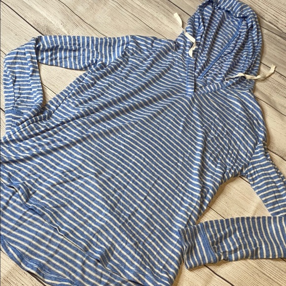 Blue stripe hoodie - Picture 3 of 4